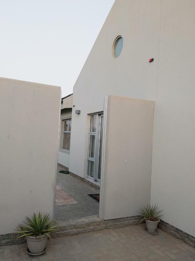 Acacia Four Seven Self-Catering Apartment Swakopmund Ngoại thất bức ảnh
